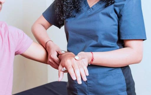 Rehabilitation als Erfolgsfaktor: Warum Sportvereine auf spezialisierte Therapieangebote setzen