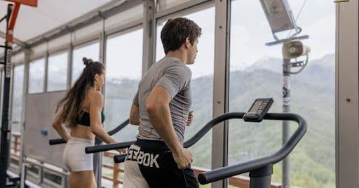 Spiroergometrie im Sport: Wie präzise Leistungsdiagnostik zum Wettbewerbsfaktor wird