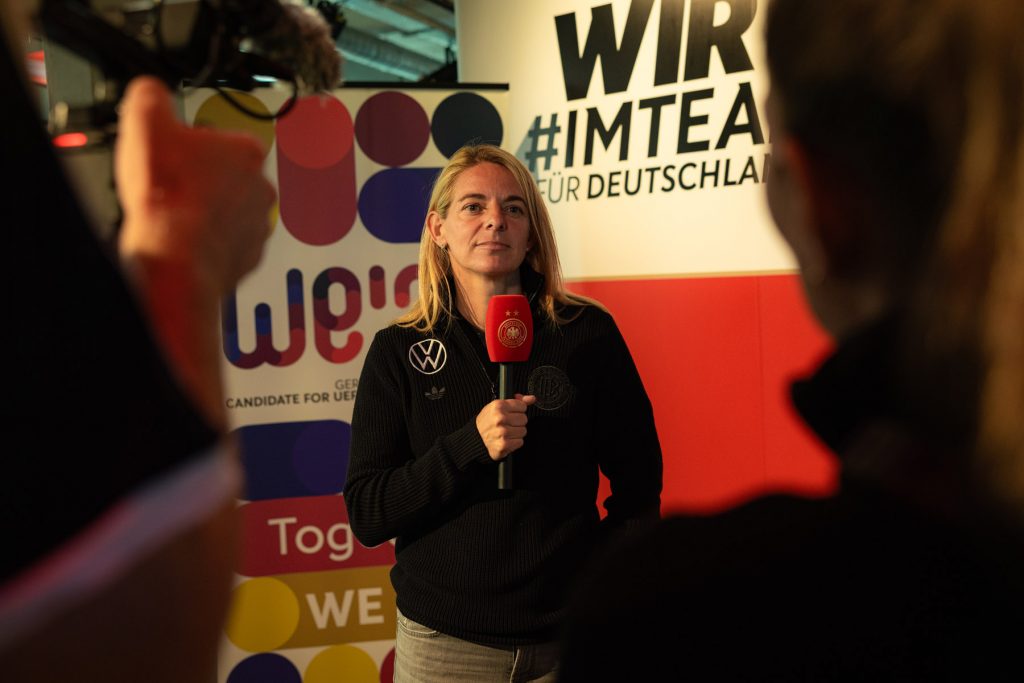 nia künzer tv expertin